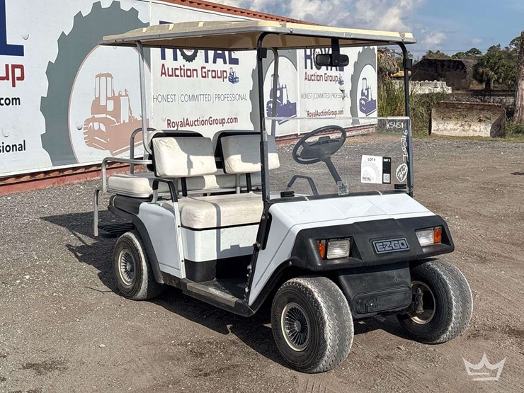 ez-go-golf-cart-image-2