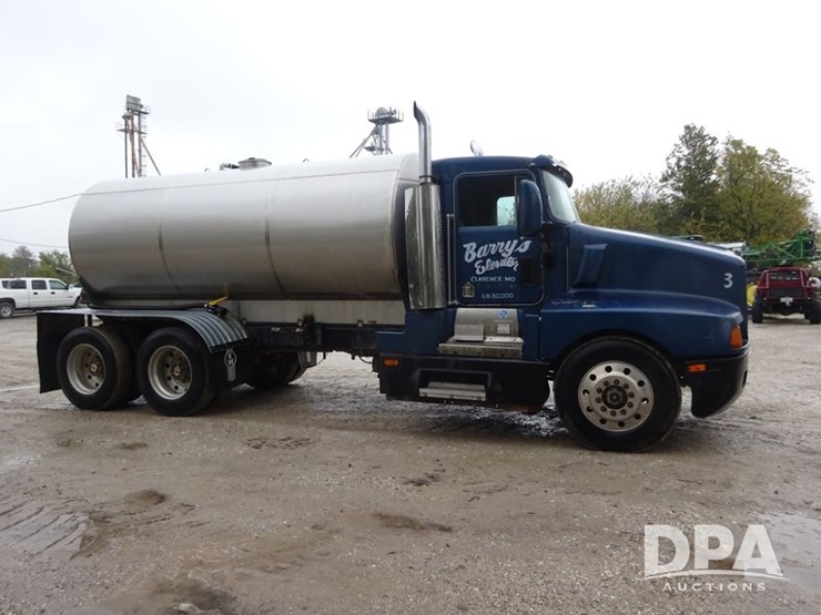 1990-kenworth-liquid-nurse-truck-(pz14113)-image-10