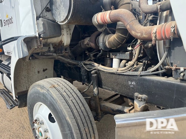 1993-white-gmc-liquid-truck-(dr8592-unit-129952)-image-29