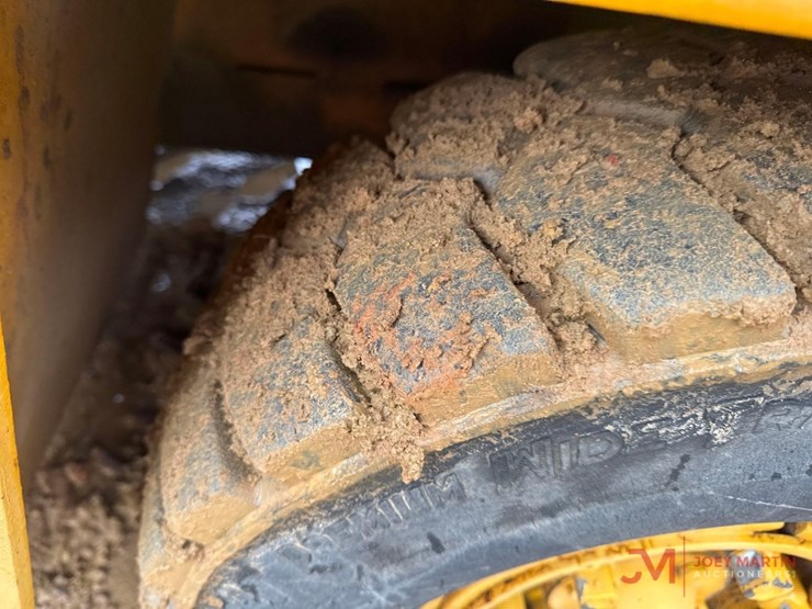 broderson1033.2a-carry-deck-crane-image-6