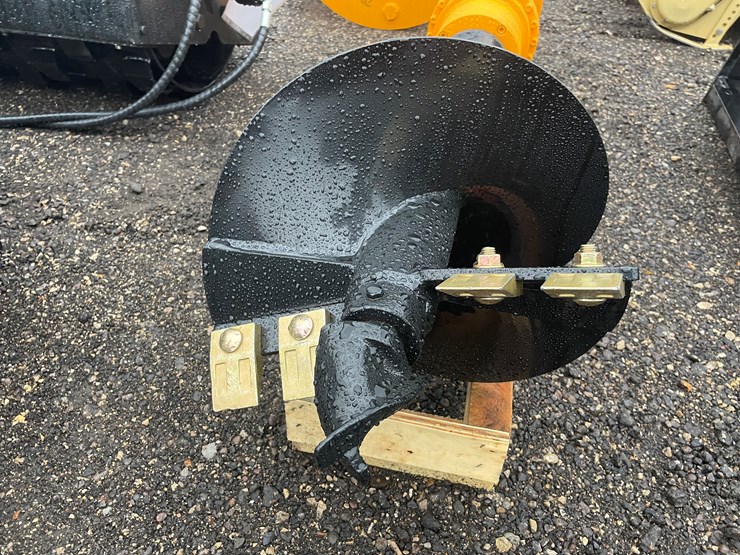 caterpillar-305-image-2