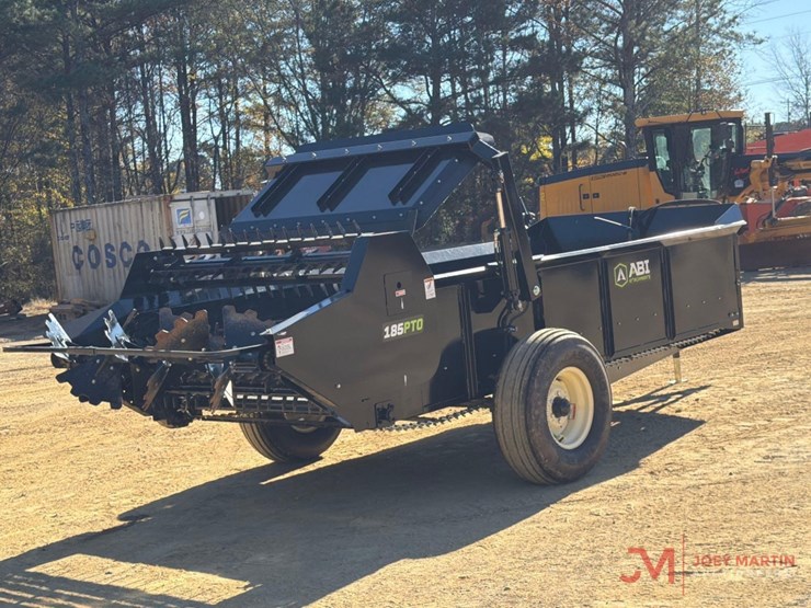 abi-185pto-pull-type-manure-spreader-image-3