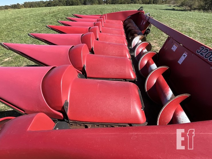2009-case-ih-3208-image-10