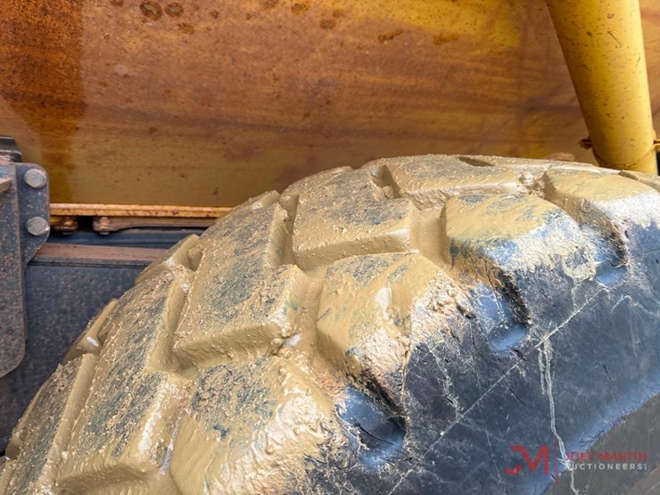 2017-komatsu-hm400-5-image-10