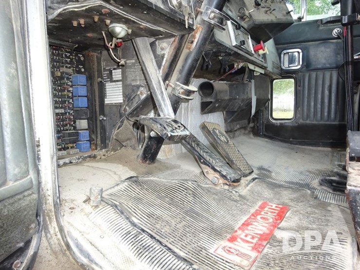 1990-kenworth-liquid-nurse-truck-(pz14113)-image-78