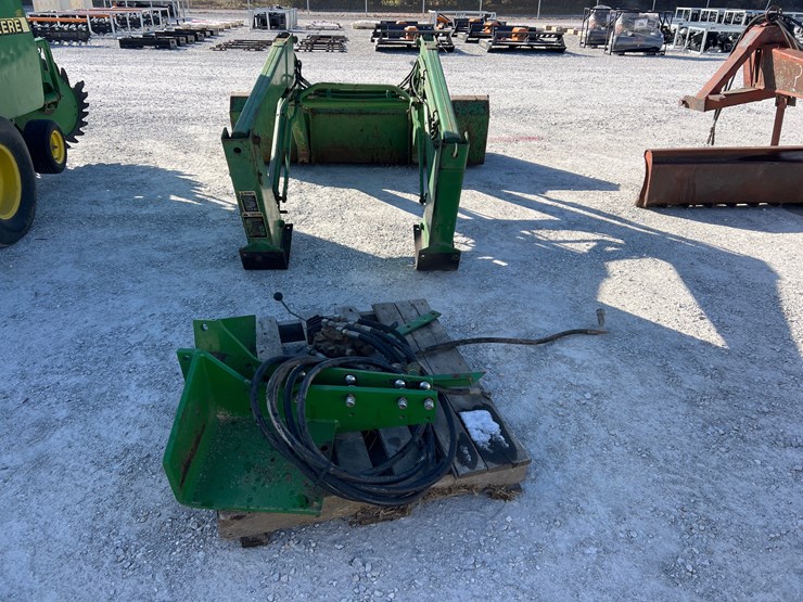 john-deere-146-image-6