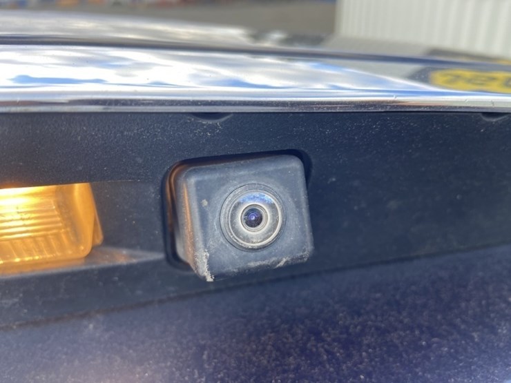 2011-mercedes-benz-e350-awd-sedan-image-19