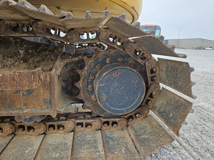 2022-komatsu-pc88mr-11-image-13