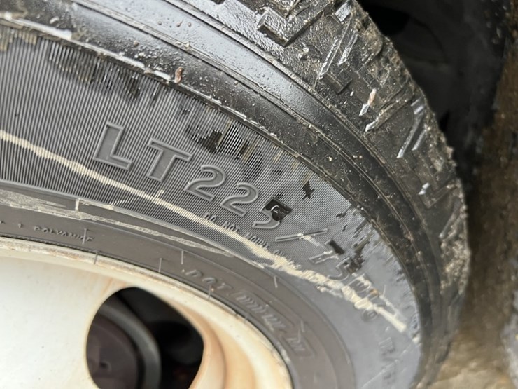 2014-chevrolet-express-paratransit-bus-image-17