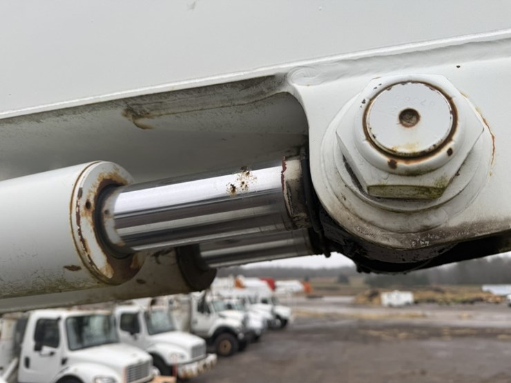 2006-international-7300-image-58