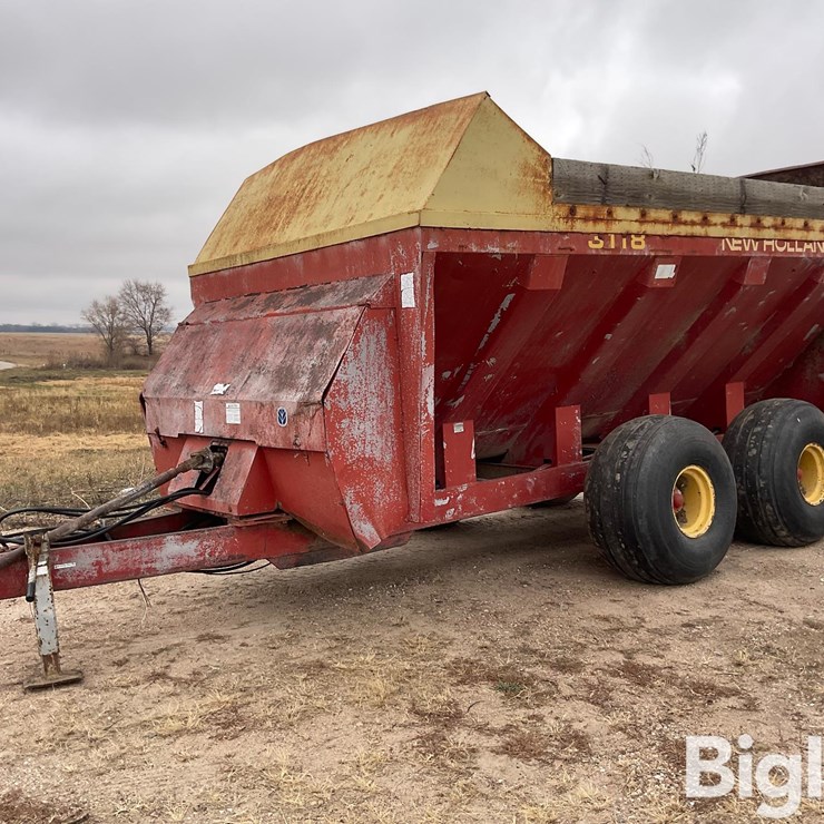 NEW HOLLAND 3118