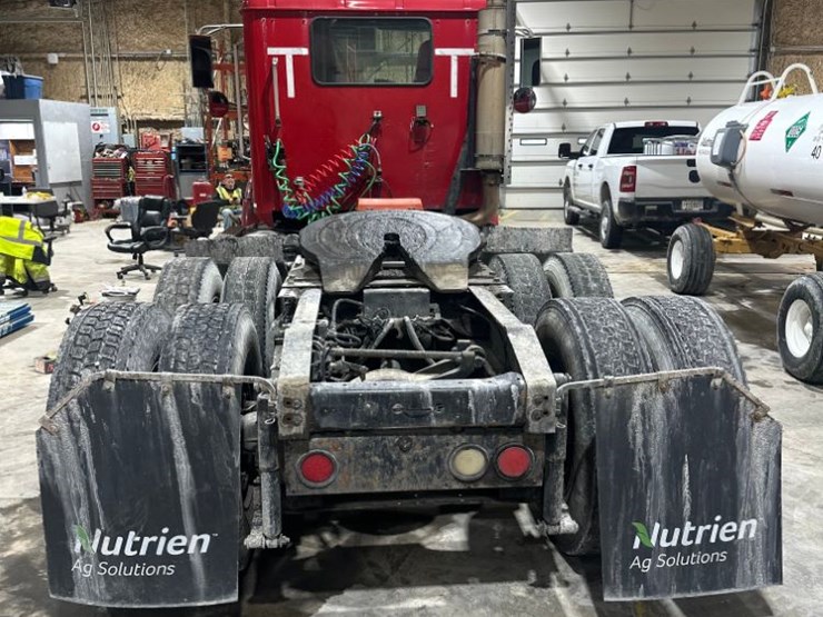 2002-caterpillar-10-image-3