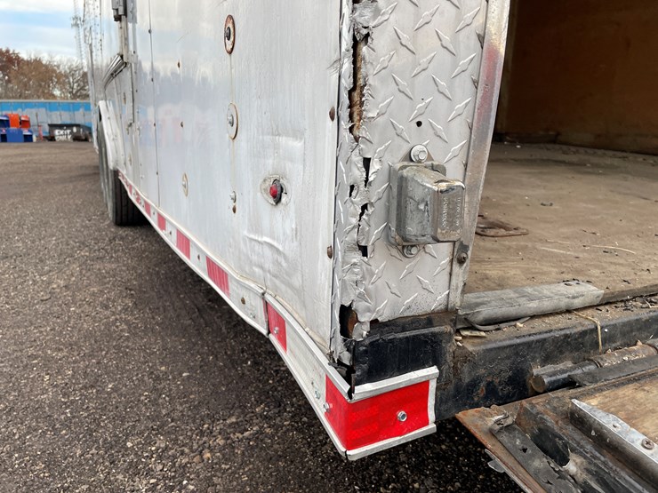 #1151-•-2021-freeway-36'-enclosed-trailer-image-25