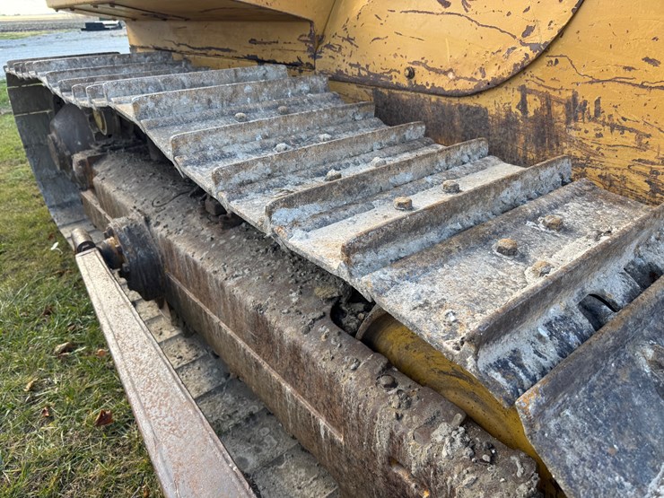 #116-•-dresser-buldozer-image-6