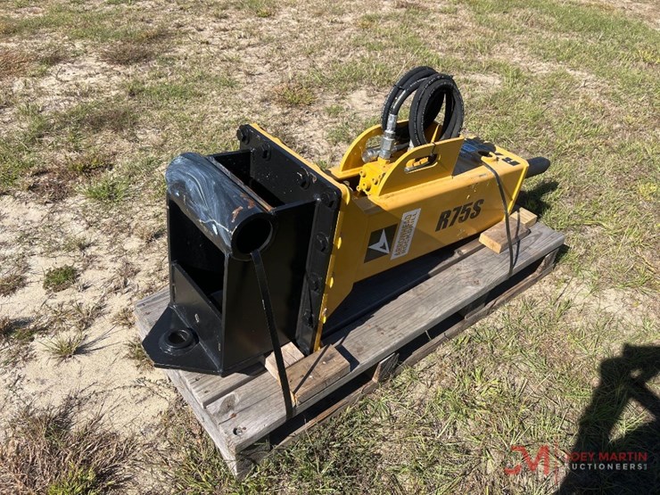 arrowhead-rockdrill-r75s-hydraulic-breaker-image-2