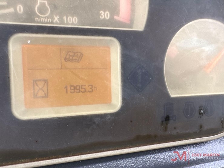 2012-caterpillar-416f-image-19