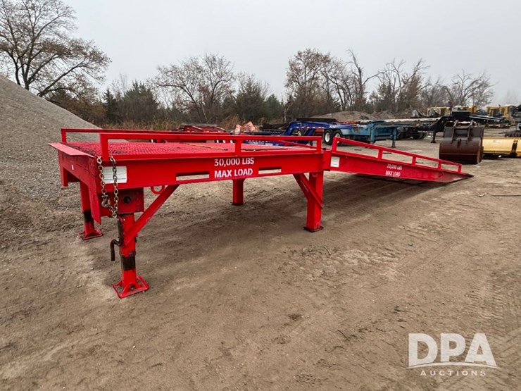 dura-ramp-portable-loading-dock-(gp12115)-image-4