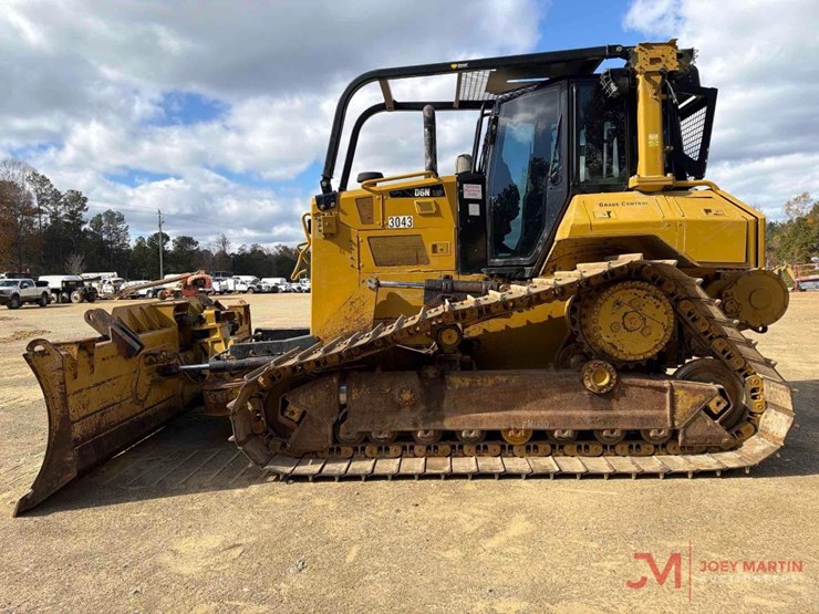 2019-caterpillar-d6n-lgp-image-25
