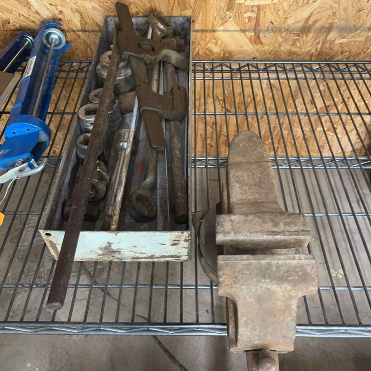 Vise, Sockets, Pull Bar, C Clamp