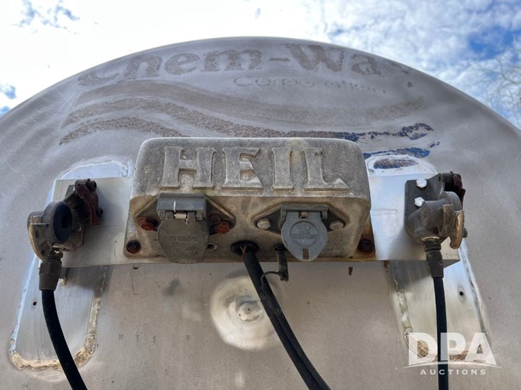 1982-heil-trailer-image-17