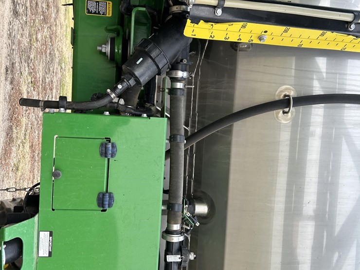 2017-john-deere-r4038-image-17