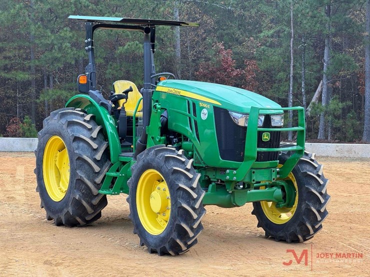 2022-john-deere-5090e-image-1