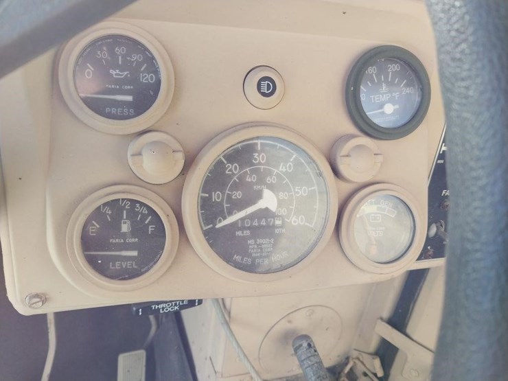 am-general-m998-image-9