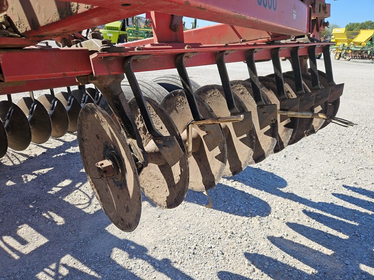 case-ih-3800-image-7