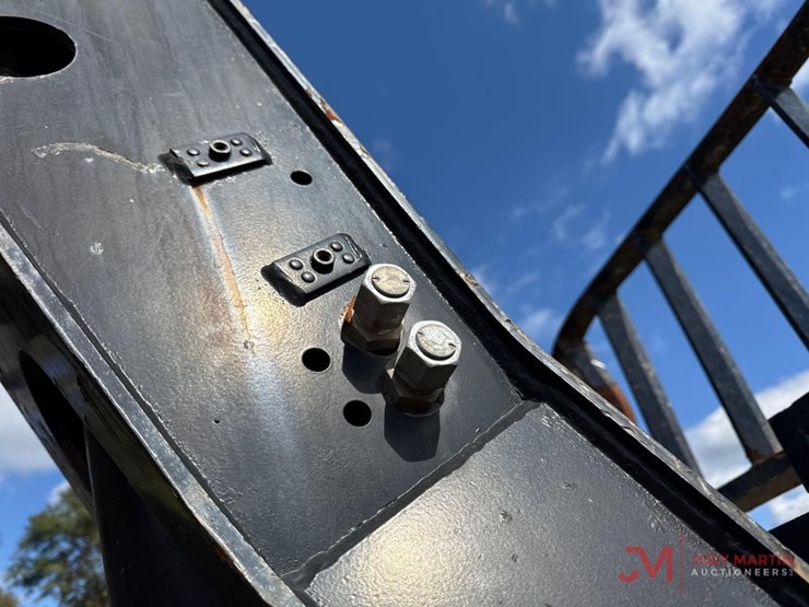 2012-caterpillar-tl642c-image-7