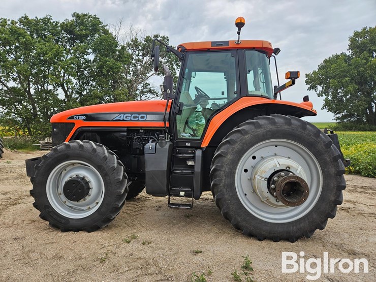 2007-agco-dt220a-image-8