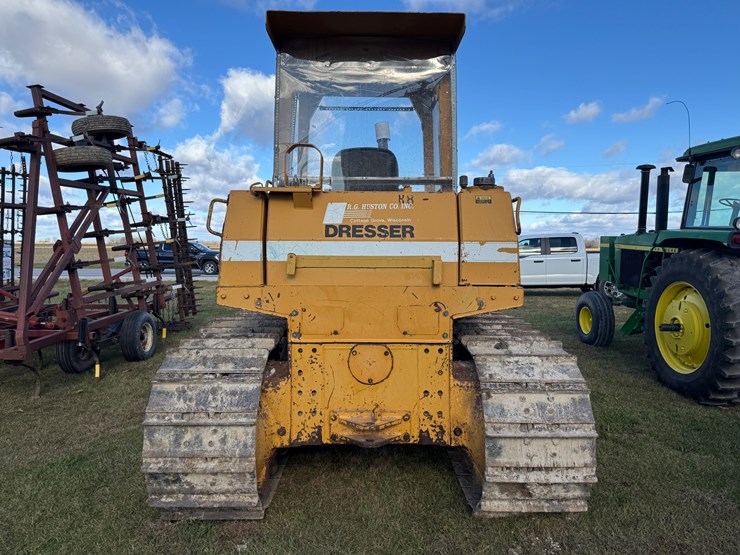 #116-•-dresser-buldozer-image-4