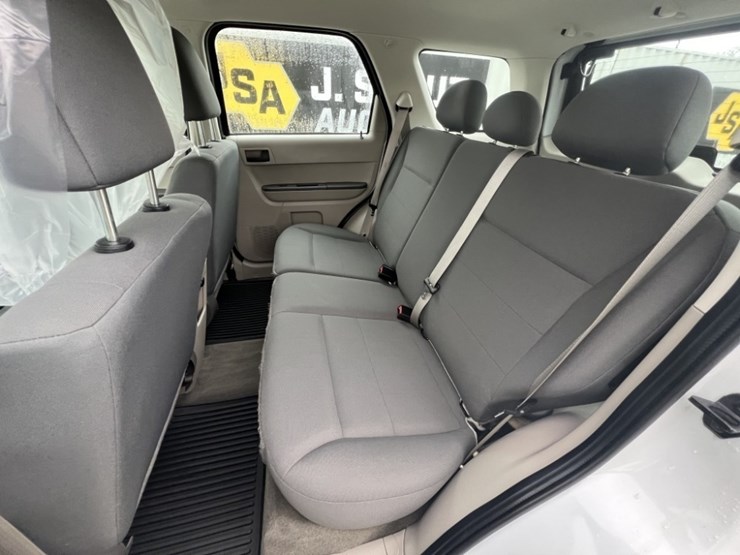 2009-ford-escape-image-21
