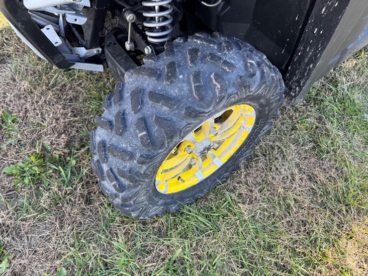 john-deere-gator-image-6