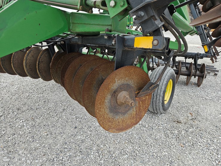 1990-john-deere-630-image-14