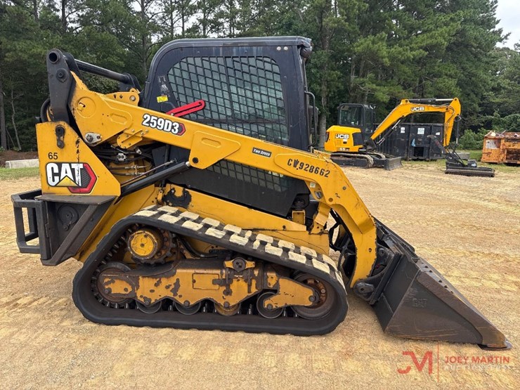 2023-caterpillar-259d3-image-2