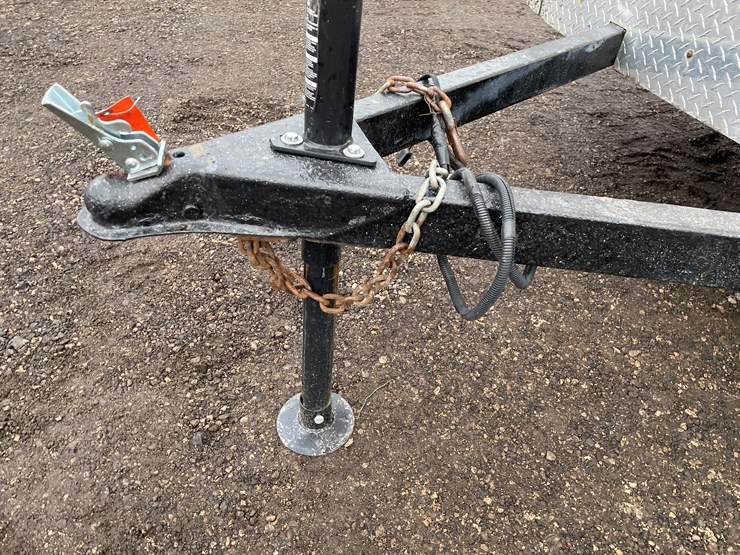 #1089-•-12'-single-axle-enclosed-trailer-(has-wi-title)-image-11