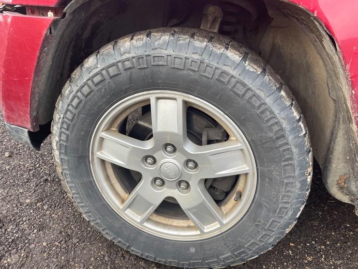 2005-jeep-grand-cherokee-laredo-image-9