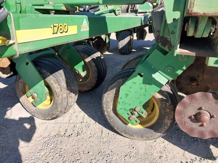 john-deere-1780-image-13