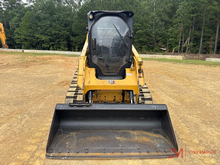 2023-caterpillar-259d3-image-7