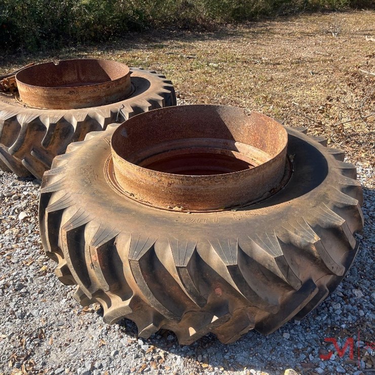 TRACTOR TIRES & WHEEL