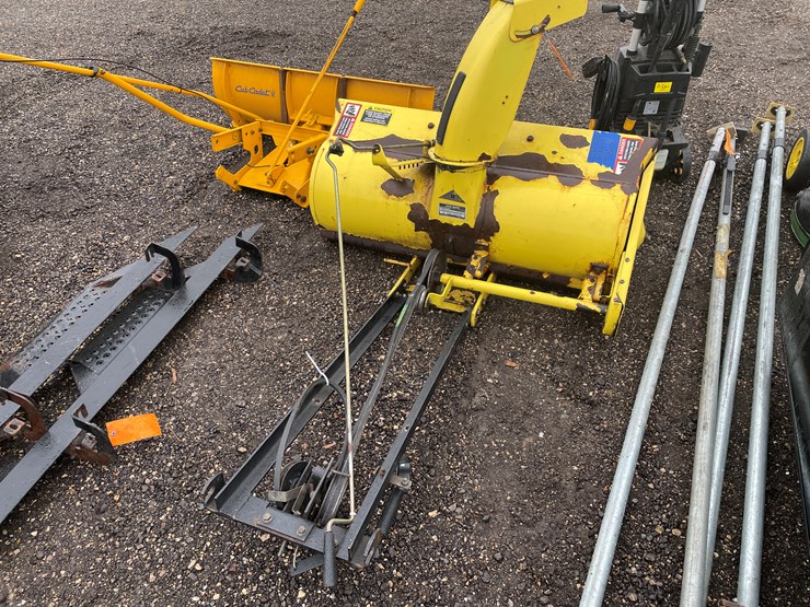 john-deere-300-image-4