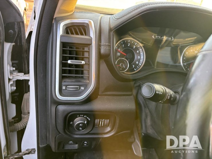 2019-dodge-1500-image-69