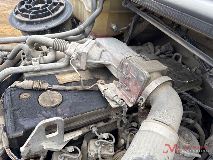 2005-freightliner-business-class-m2-box-truck-image-14