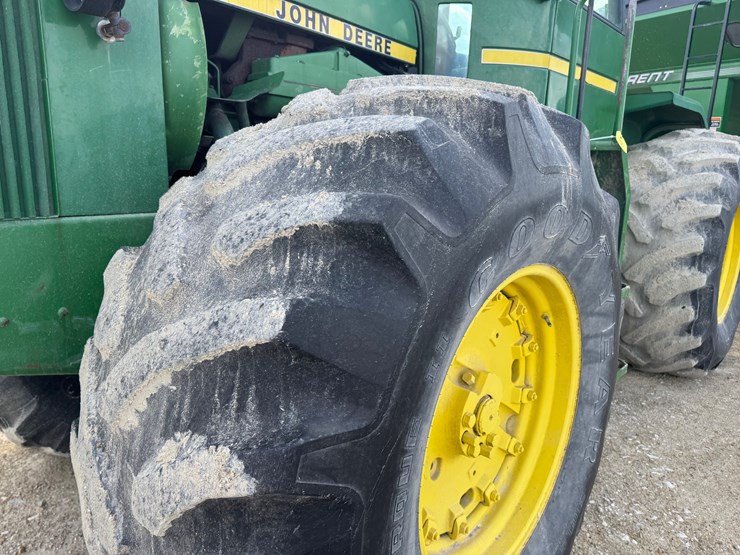 john-deere-8640-image-16