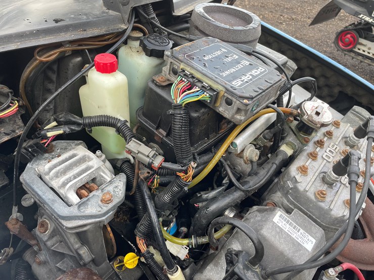 #1092-•-1994-polaris-indy-classic-500-snowmobile-(has-reg.-card)-image-18