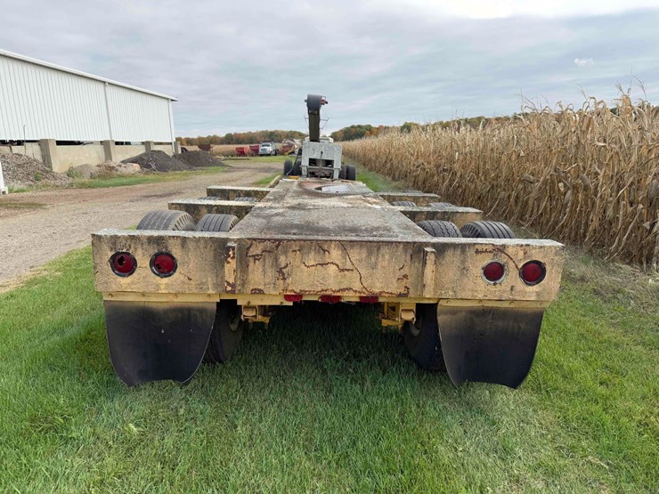 tri-axle-detach-trailer-image-4