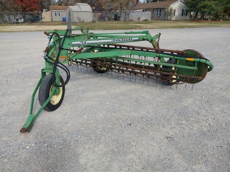 john-deere-74-image-1