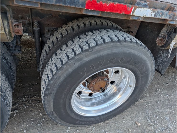 2006-mack-cv713-flatbed-image-7