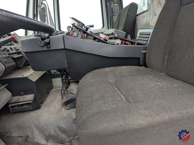 2007-sterling-sc8000-image-28