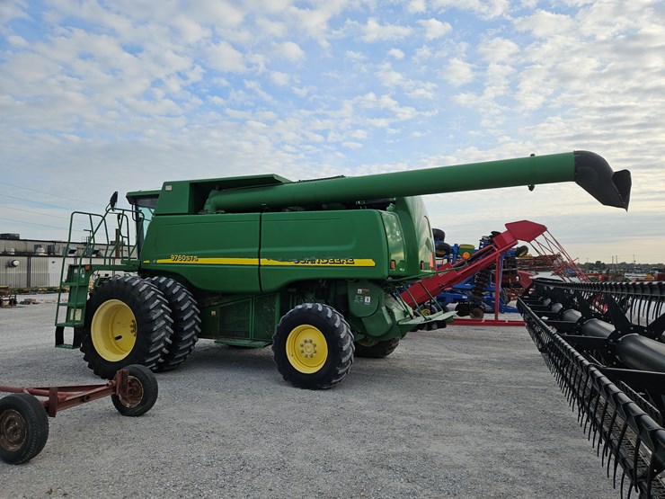 2005-john-deere-9760-sts-image-18